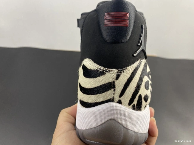 AIR AR0715-010 11 ANIMAL JORDAN INSTINCT 0801